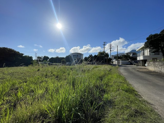 憧れの宮古島。なぜか理想と思える宮古島。現況は畑ですが建築する事が出来る売地となります。２筆での販売ですが、分割でもお譲り致します、な、『宮古島市下地上地』の土地。の外観|物件の外観です