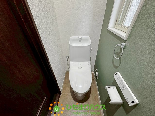 杉戸町椿　中古一戸建てのトイレ