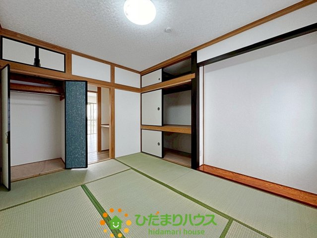 杉戸町椿　中古一戸建ての収納