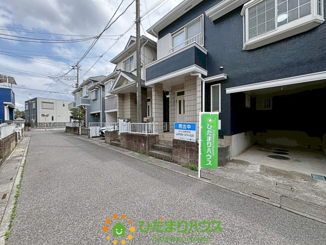 杉戸町椿　中古一戸建ての前面道路含む現地写真