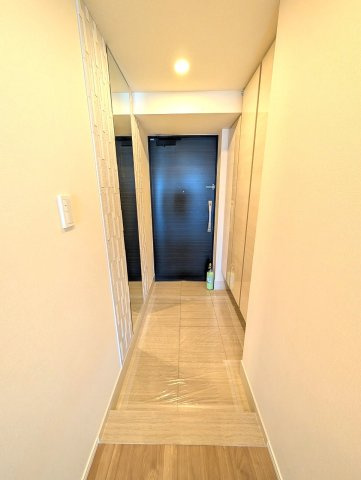 【玄関】 | □■シティテラス町田ステーションコート■□ | 上品な色合いの玄関スペース
