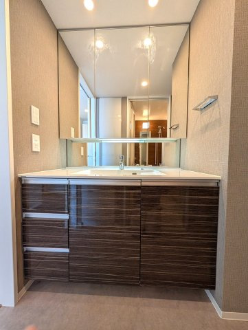 【独立洗面台】 | □■シティテラス町田ステーションコート■□ | たっぷりと収納できる洗面化粧台