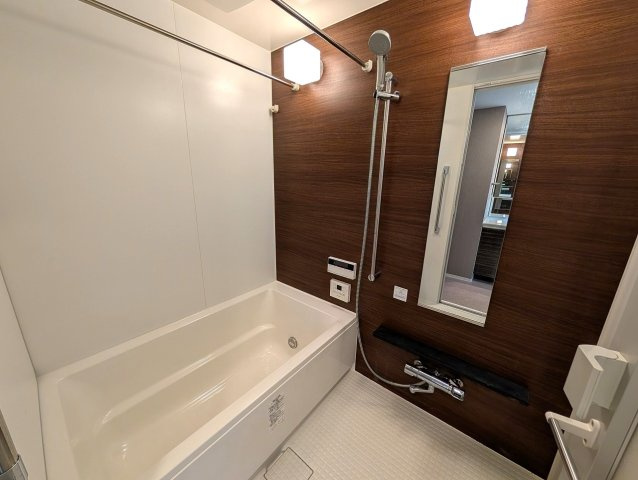 【浴室】 | □■シティテラス町田ステーションコート■□ | 1418サイズのユニットバス。お洗濯物干しにも便利な浴室乾燥機付きです！
