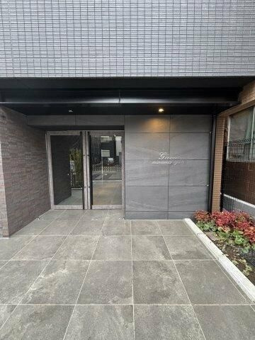 ＧＥＮＯＶＩＡ南千住Ⅷのエントランス