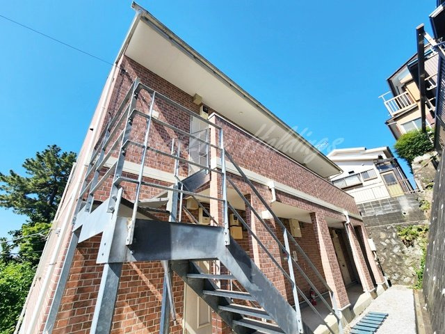 KINGLYCOURT菊名の外観