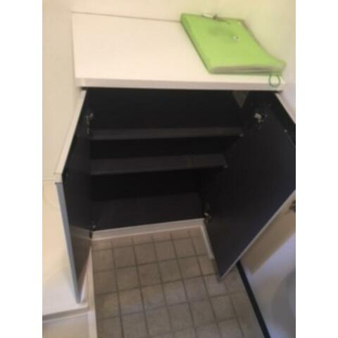 KINGLYCOURT菊名の玄関