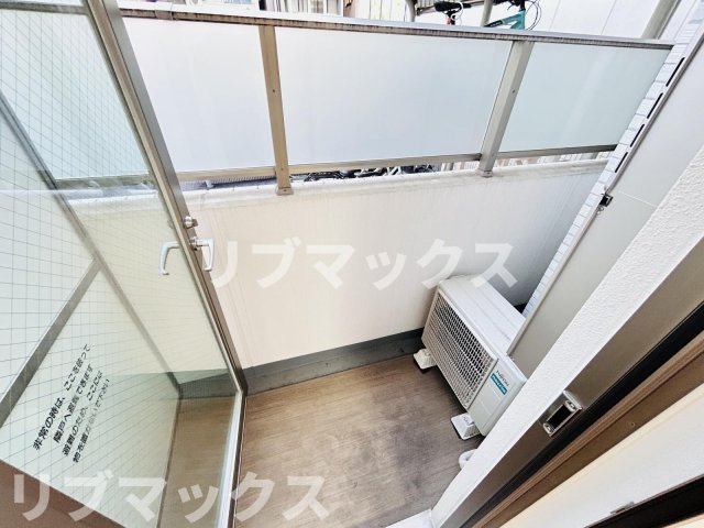 【バルコニー】