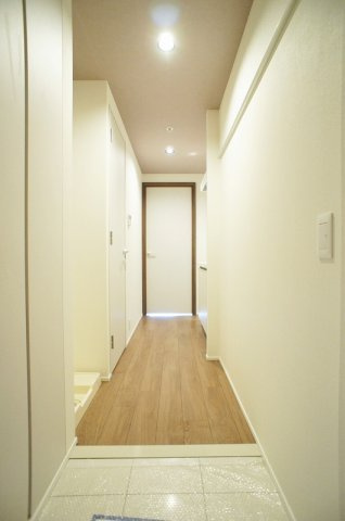 プライムメゾン大塚の玄関