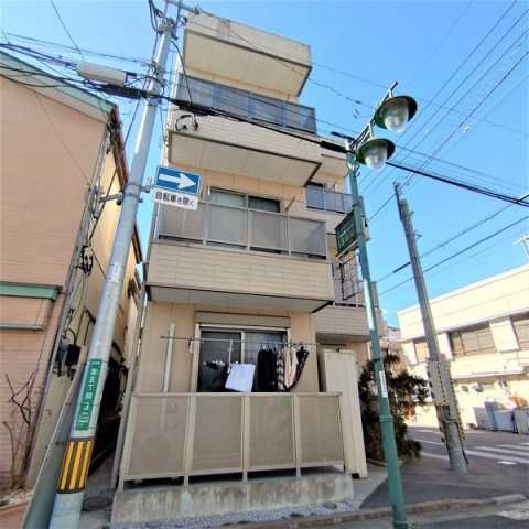 アンプルールフェールKの外観