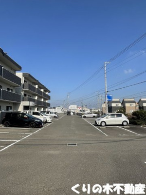 【駐車場】 | HAPPY SWING | 駐車スペースもあります