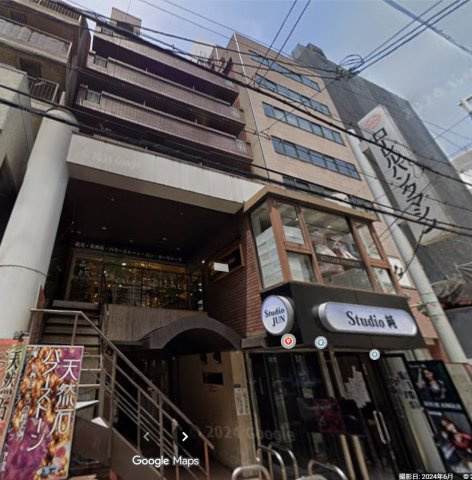 大阪市中央区西心斎橋１丁目の店舗事務所の外観