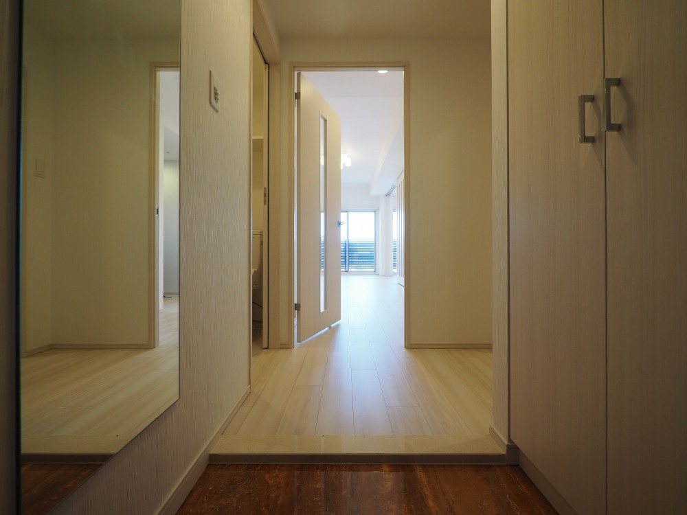 プレジオ西中島ASIANの玄関