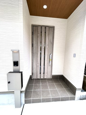【外観パース】 | ■新規専任物件■高槻市庄所町 | ■外部にダウンライト3つ(明暗センサー1つ) 
