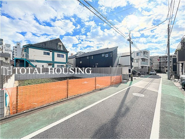 【前面道路含む現地写真】 | 三鷹市上連雀2丁目　売地　全1区画