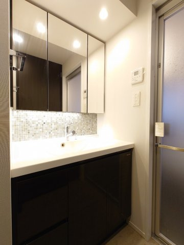 【独立洗面台】