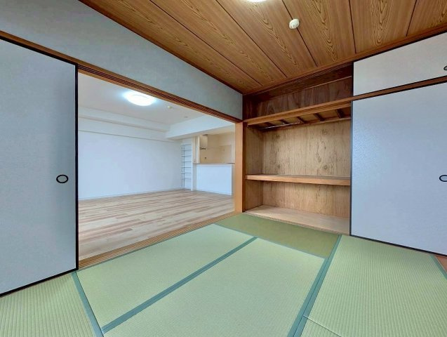 ホワイトキャッスル小森江東（C-10）の和室