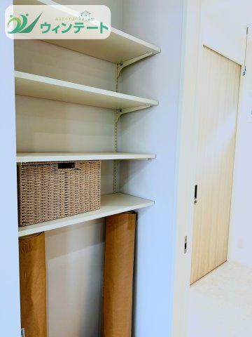 タマタウン牛久南の収納|使いやすい位置に収納を配置。普段使いのものもすぐ取り出せて、毎日の暮らしがスムーズです。