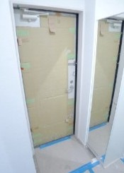Ａｓｔｒｏ　Ｒｅｓｉｄｅｎｃｅ　西大宮の玄関|※同施工別部屋参考写真