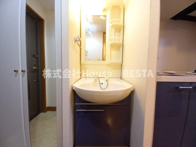 プレサンス神戸みなと元町の独立洗面台