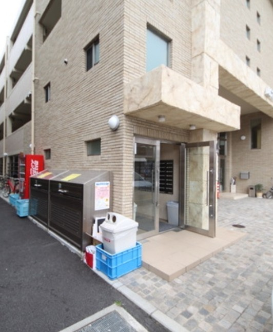 アトーレ下落合マンションのエントランス