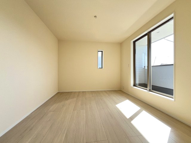 【寝室】 | 福岡市西区横浜2丁目第18　1号棟（全1棟）【仲介手数料無料・0円】 | 施工例。施工例は完成時と異なる場合があります。