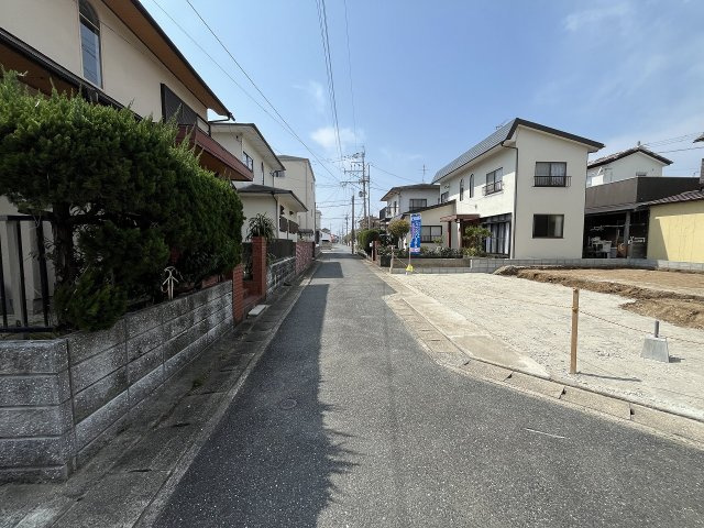 【その他】 | 福岡市西区横浜2丁目第18　1号棟（全1棟）【仲介手数料無料・0円】 | 現地写真。前面道路です。