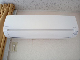 エアコン（メーカーが異なる場合が御座います)