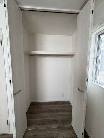 楠葉野田1丁目戸建の収納