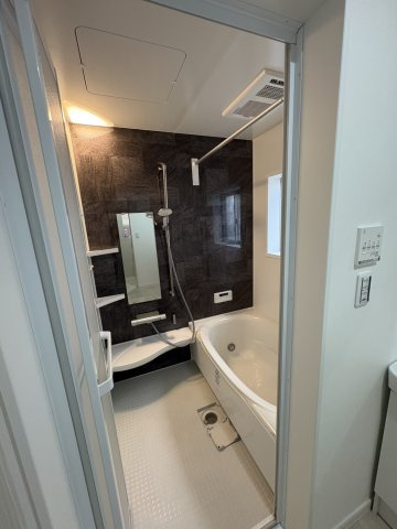 楠葉野田1丁目戸建の浴室