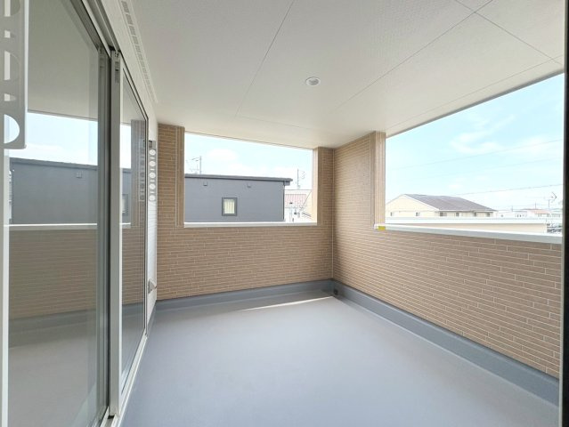 リーブルガーデン　各務原市那加前野町一丁目　全7区画分譲の和室|一室あると便利な和室は、ご来客時はもちろん、お子様のお昼寝や遊び場、寝室としてもご利用いただけます。
日本の伝統を引き継ぐ、畳のお部屋は癒しの空間となっています。