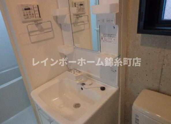 リシェス北千住の洗面所
