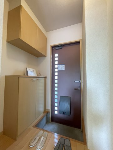 ディアス大慶の玄関