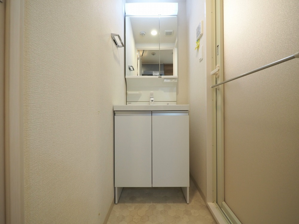 スプランディッド新大阪Ⅴの独立洗面台