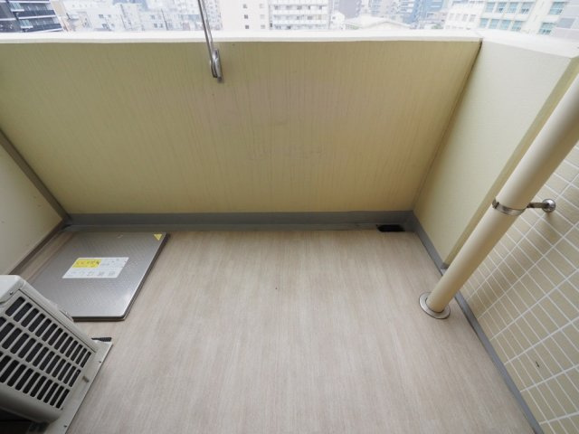 スプランディッド新大阪Ⅴのバルコニー