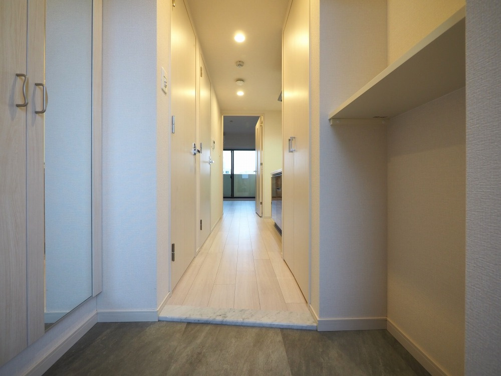 スプランディッド新大阪Ⅴの玄関