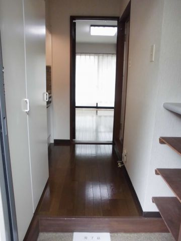 ラ・ベルメイゾンの玄関