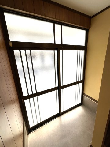 【玄関】