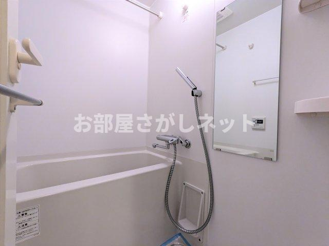 アソシエール高島平の浴室