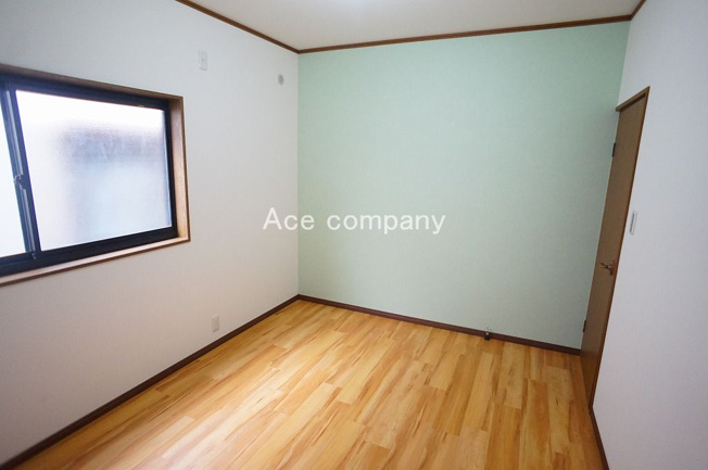 【子供部屋】 | 八尾市刑部2丁目 | 【2階：南西側の洋室6帖】
