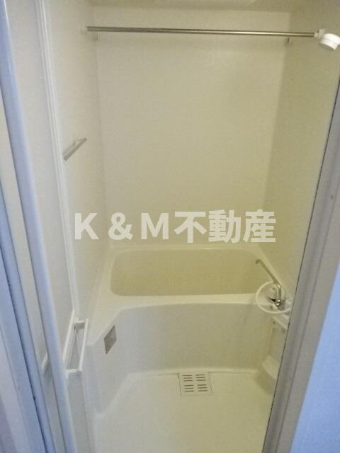 ロックガーデン森Ｂの浴室| 