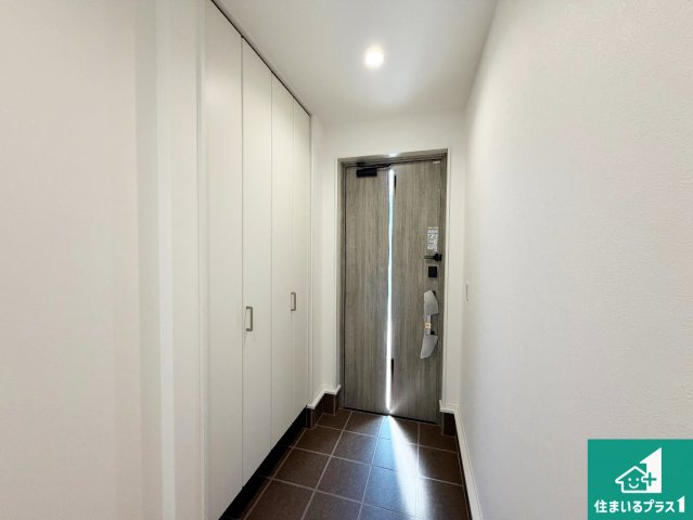 神戸市西区福吉台　新築一戸建ての玄関|シューズボックスにはたくさんの靴が収納できるので玄関周りはいつもスッキリ！ご家族が増えても安心！