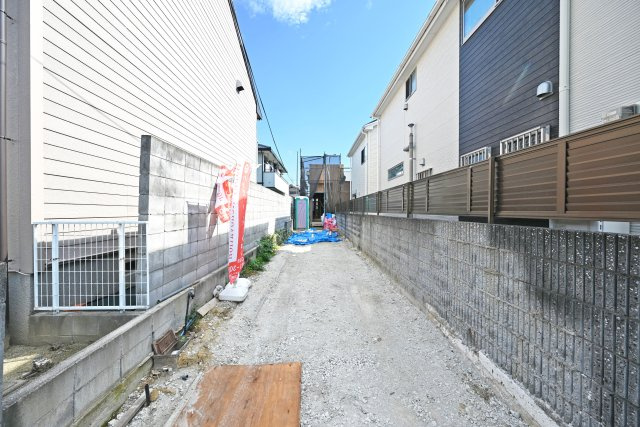 Hapikuru Town緑ケ丘5丁目新築一戸建て│平屋4LDK+駐車2台可の前面道路含む現地写真|現在順調に工事が進んでいます。詳しくはお気軽にお問い合わせください。