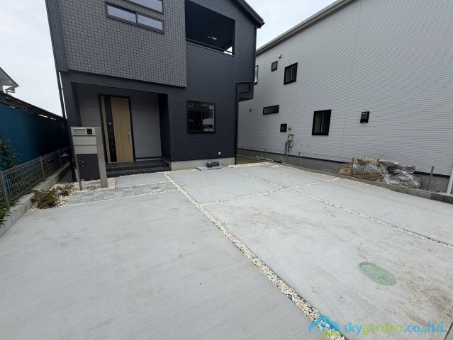 平塚市南金目　新築戸建　全2棟1号棟の駐車場