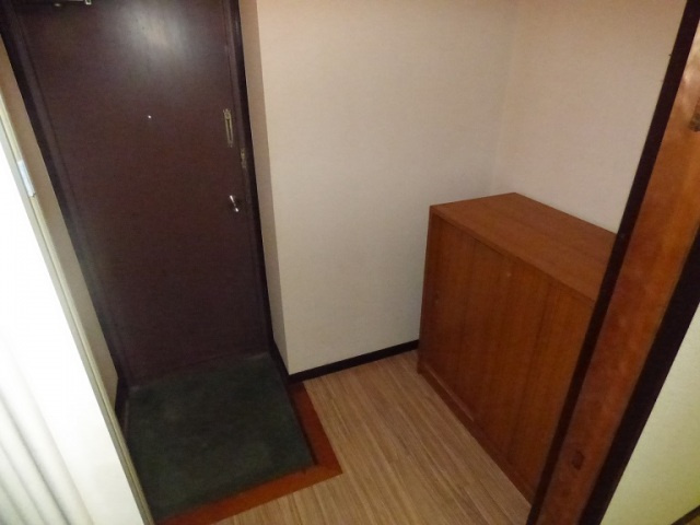 吉マンションの玄関|-