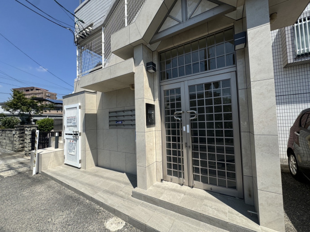 リード大町のエントランス|-