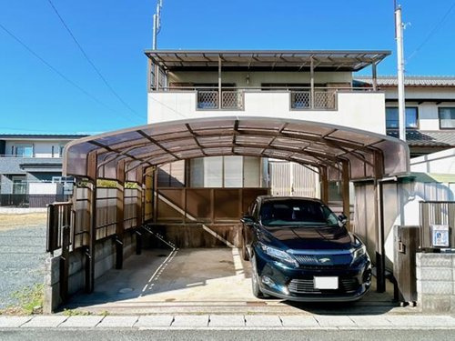 売中古戸建　中央区安松町の前面道路含む現地写真