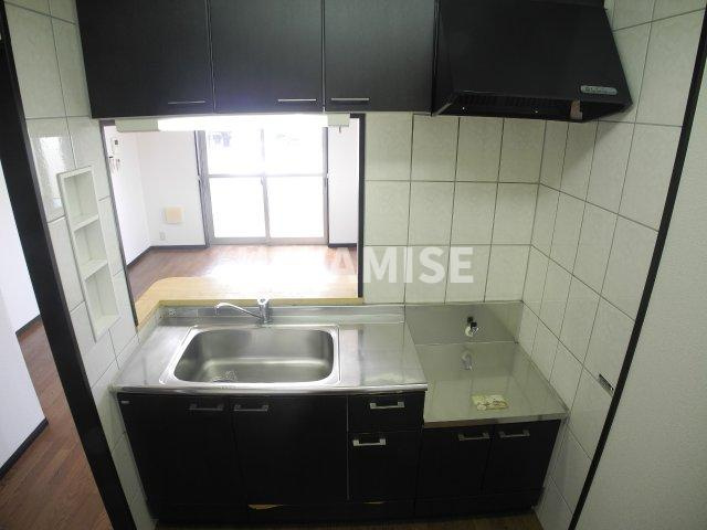 LA　PRECIEUSEのキッチン|※室内画像は別号室のもの