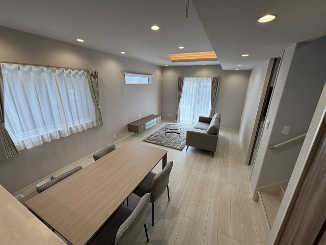 川中島町原 新築建売１号棟の居間・リビング