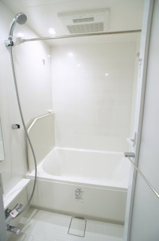 プライムメゾン両国の浴室