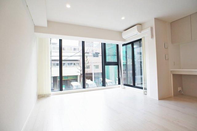 プライムメゾン両国の居間・リビング